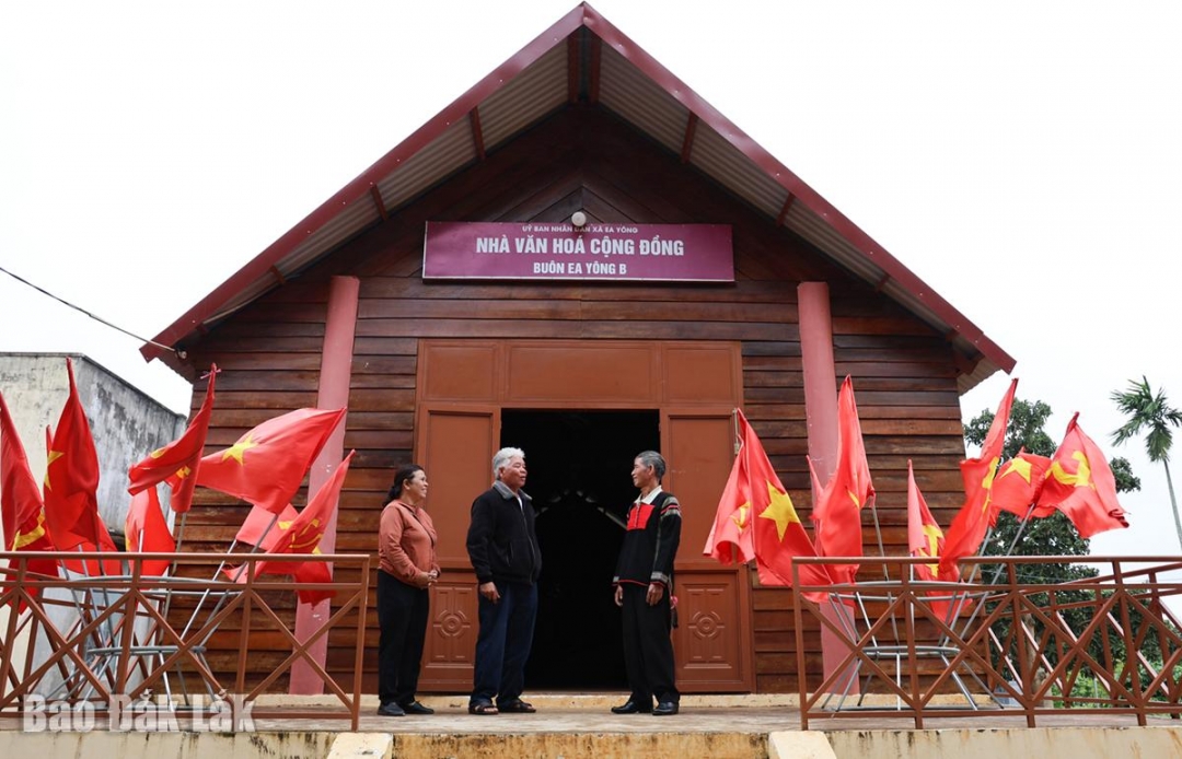 Cầu nối đoàn kết buôn Ea Yông B